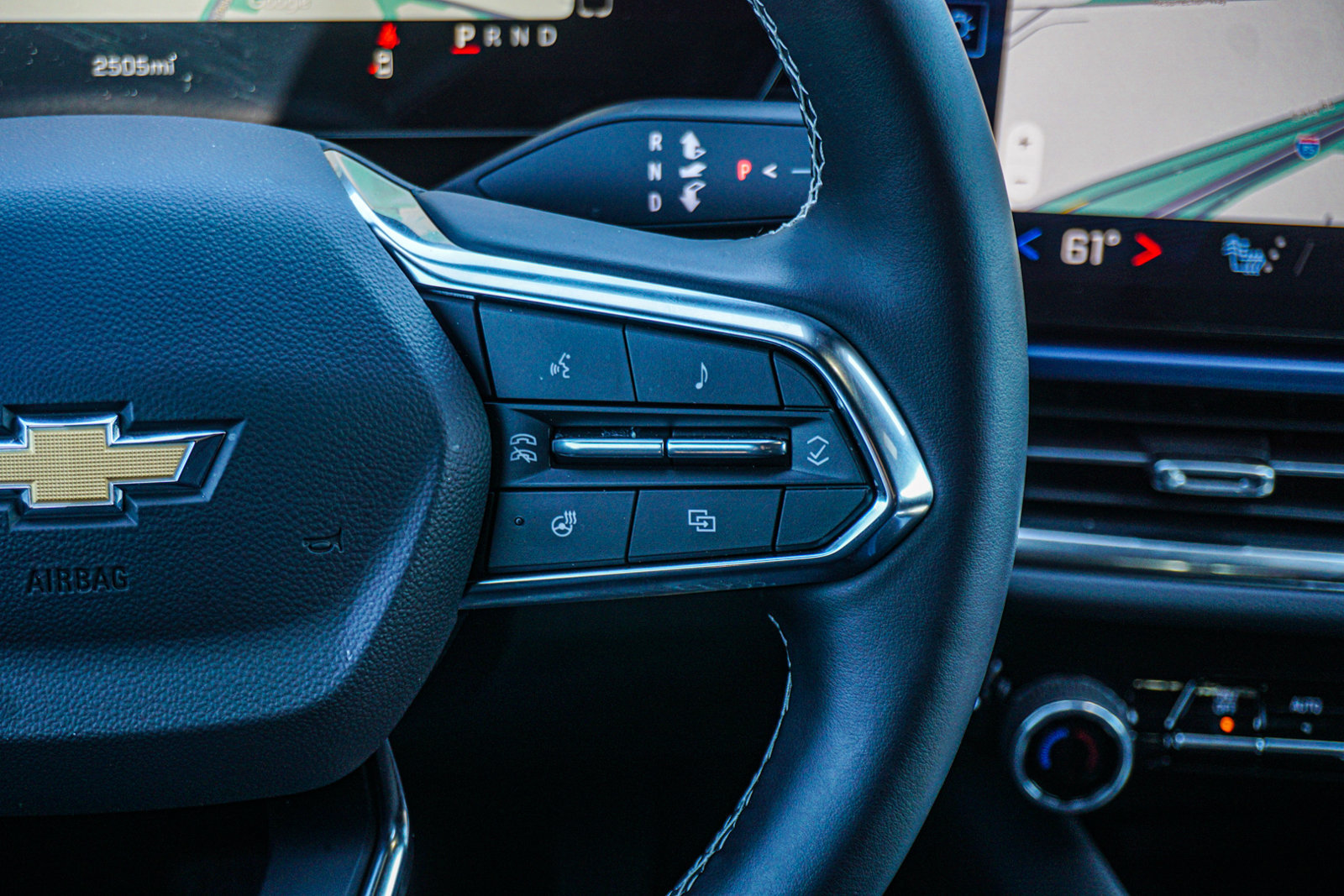 New 2026 Chevrolet Equinox EV LT FWD image 25