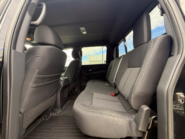 Used 2019 Nissan Titan SV w/ SV Convenience Package AWD/4WD image 30