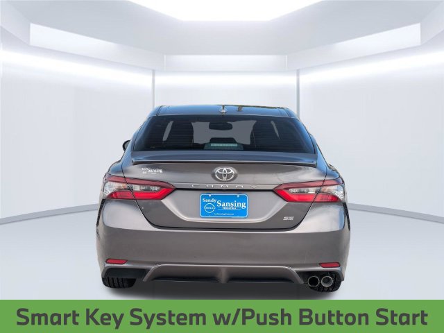 Used 2024 Toyota Camry SE w/ Convenience Package FWD image 5