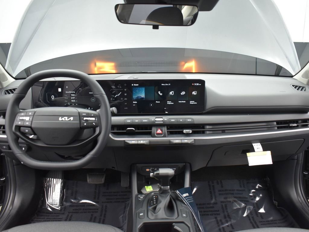 Certified 2025 Kia K4 GT-Line Turbo FWD image 28