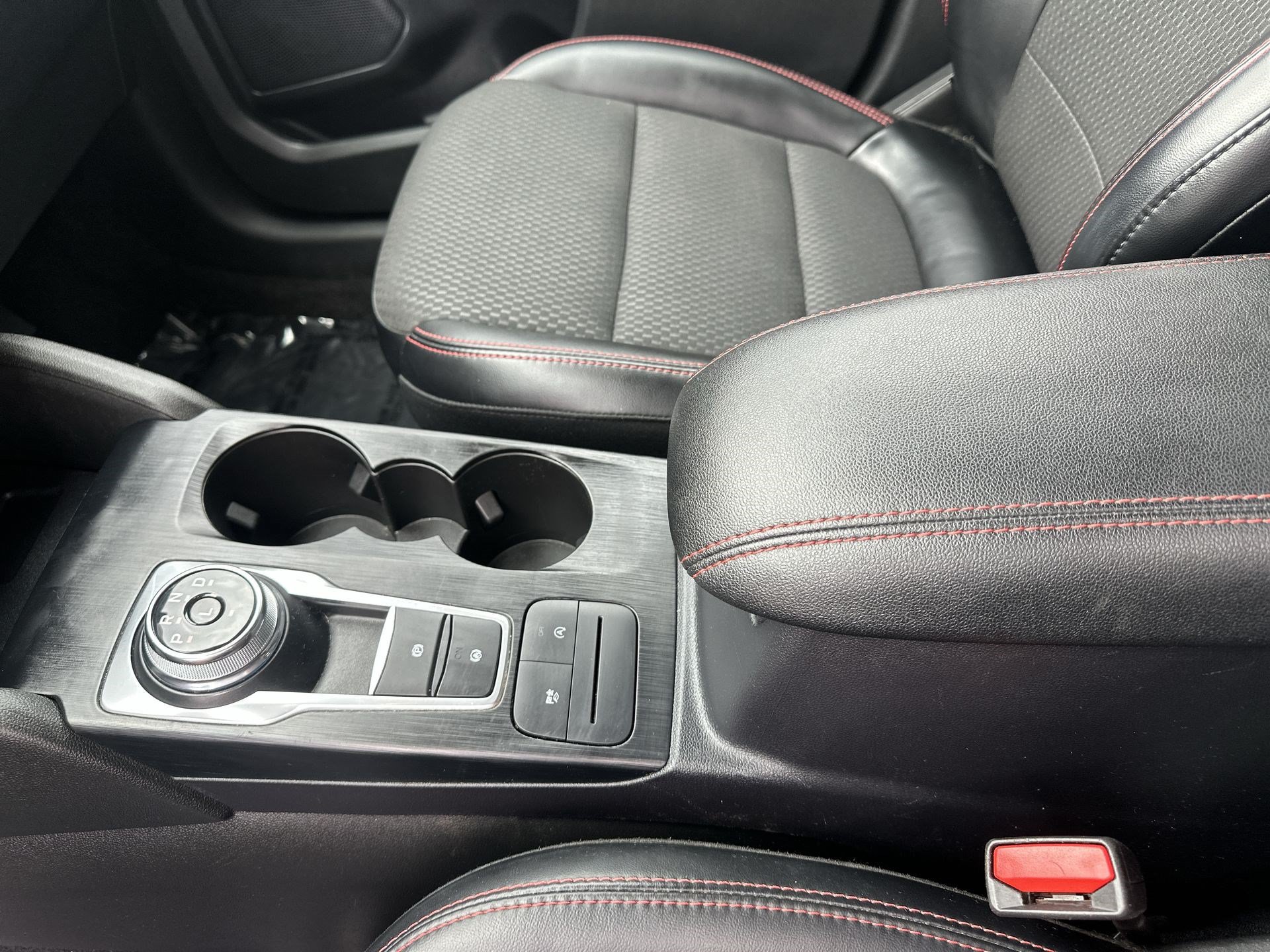 Used 2023 Ford Escape ST-Line FWD image 21