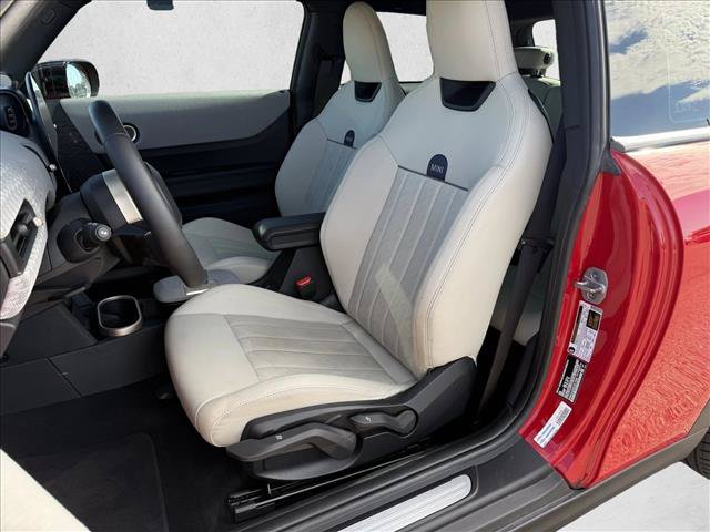 Used 2025 MINI Cooper S FWD image 11