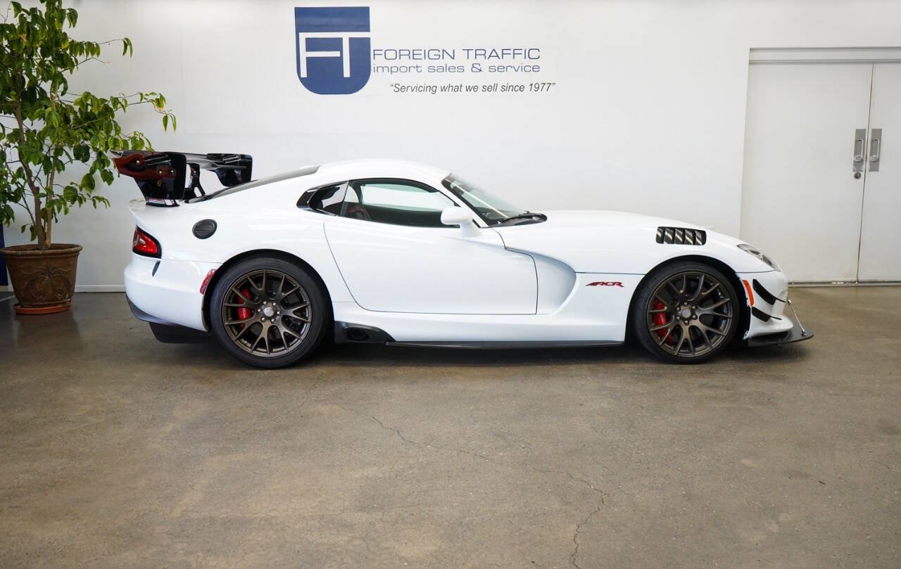Used 2017 Dodge Viper GTC w/ ACR Package RWD image 13