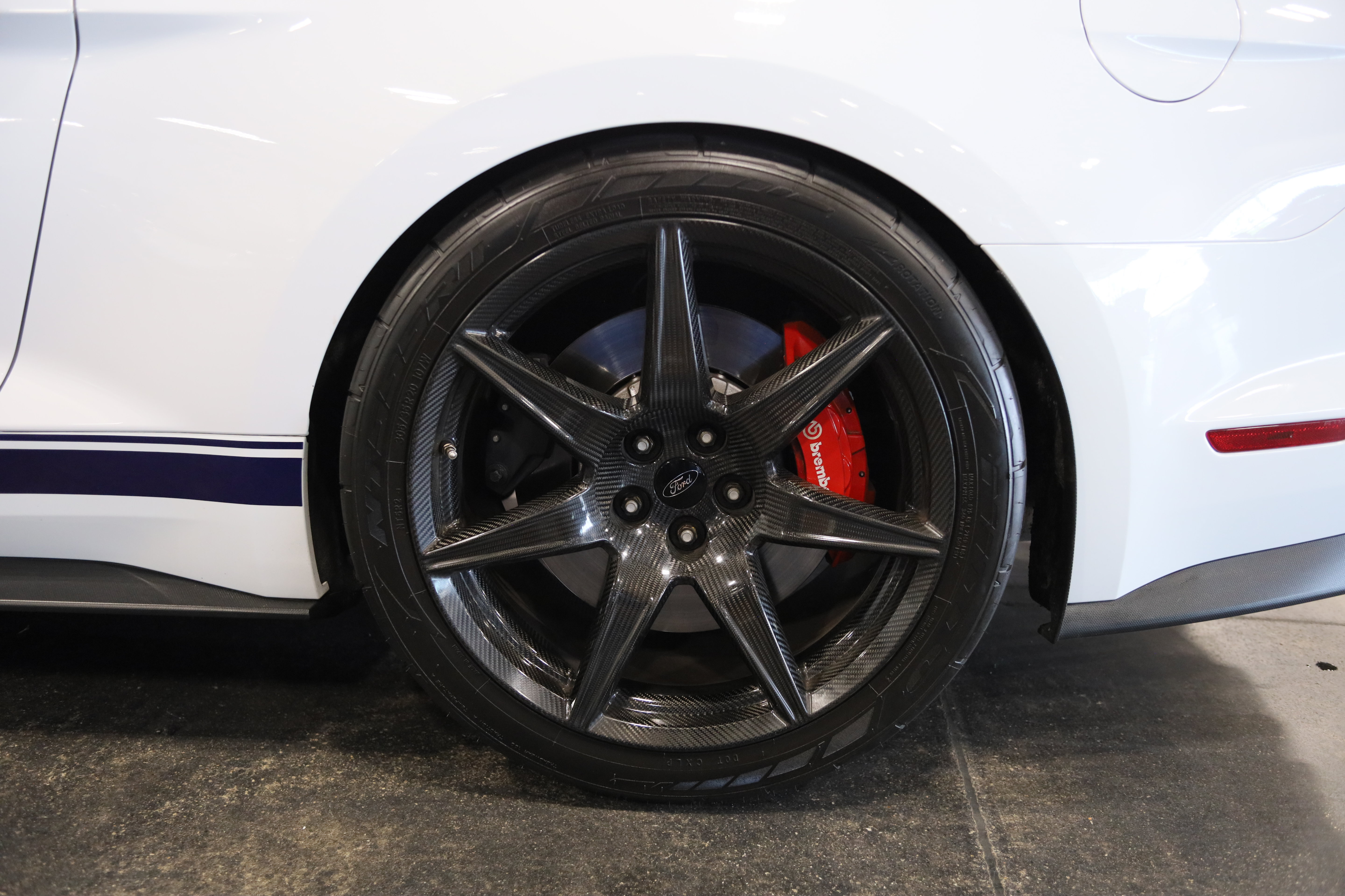 Used 2021 Ford Mustang Shelby GT500 w/ Carbon Fiber Track Pack RWD image 12
