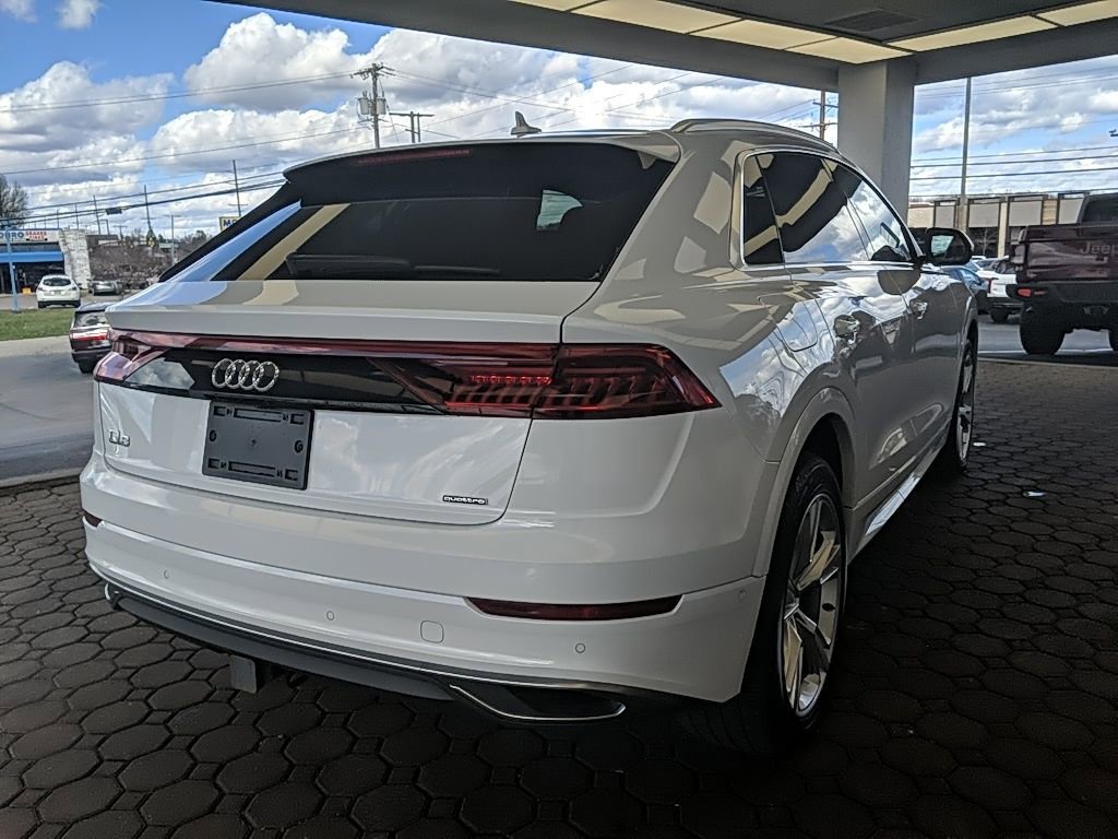 Used 2022 Audi Q8 Premium Plus w/ Premium Plus Package image 5