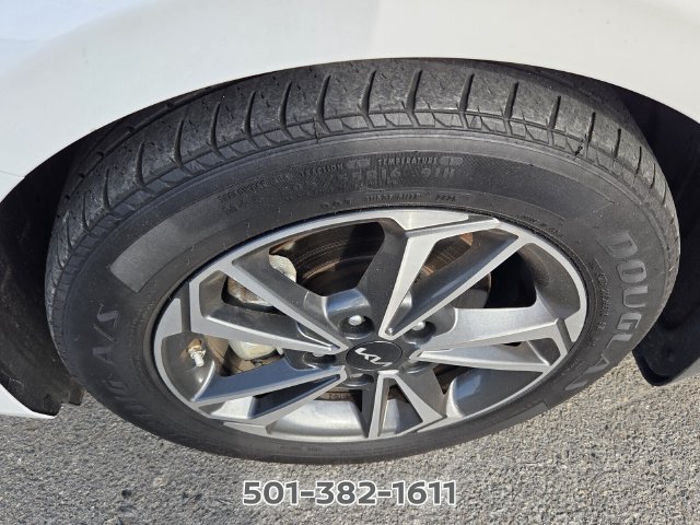 Used 2024 Kia Forte LXS FWD image 8