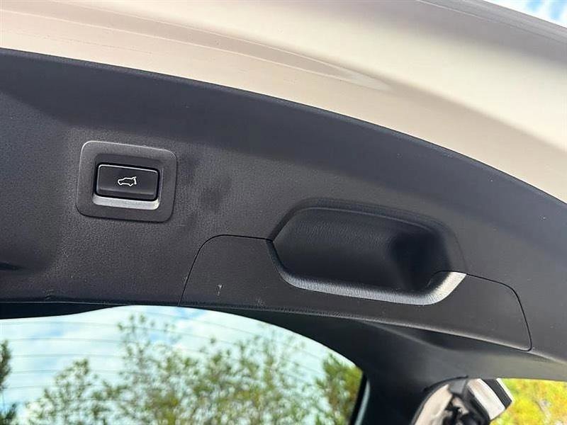 Used 2020 MAZDA CX-9 Touring w/ Touring Premium Package image 47
