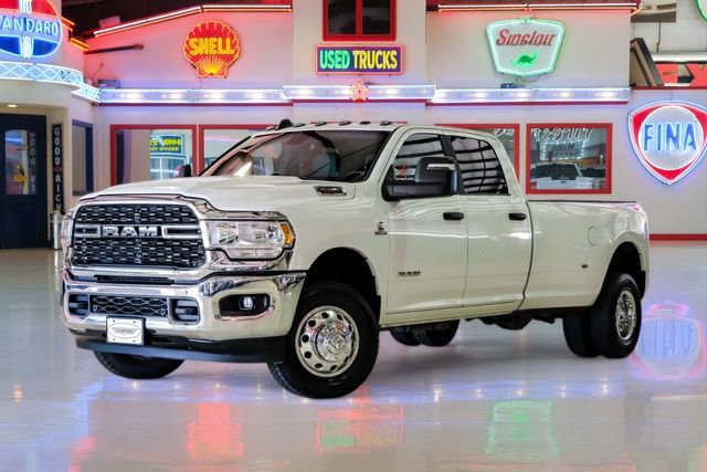 Used 2024 RAM 3500 Big Horn image 2