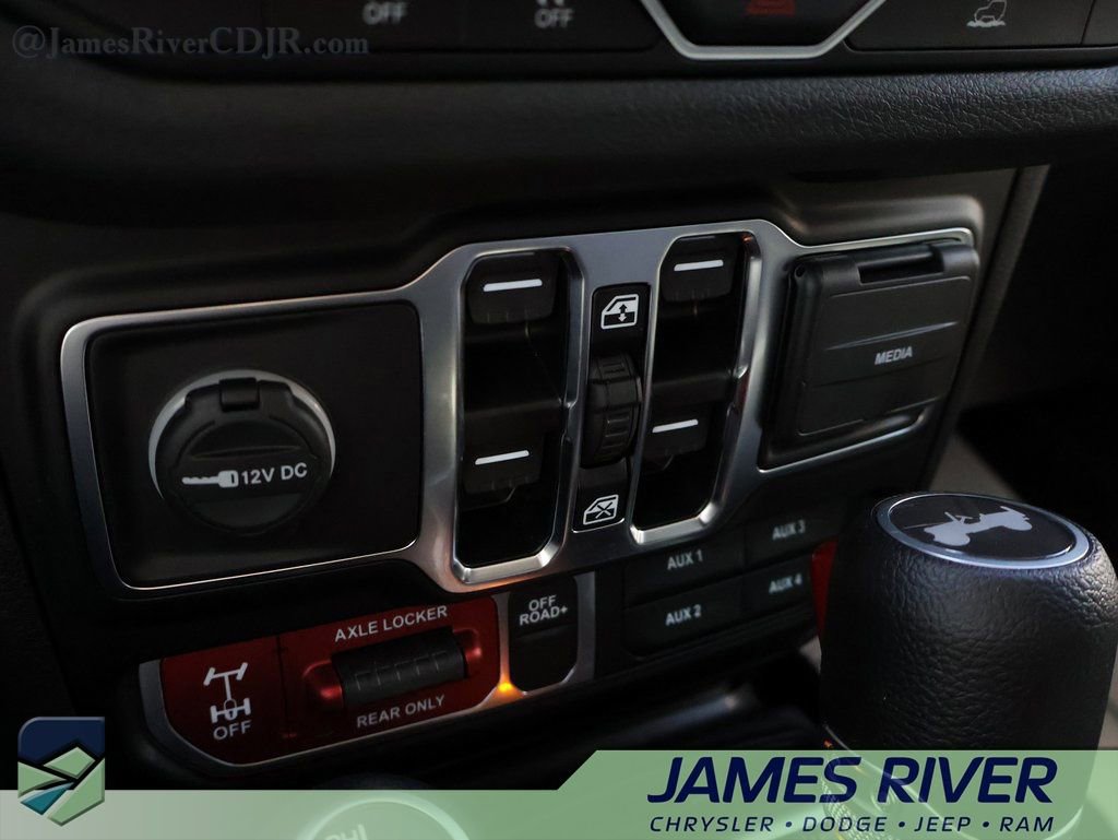 Used 2024 Jeep Wrangler Willys image 37