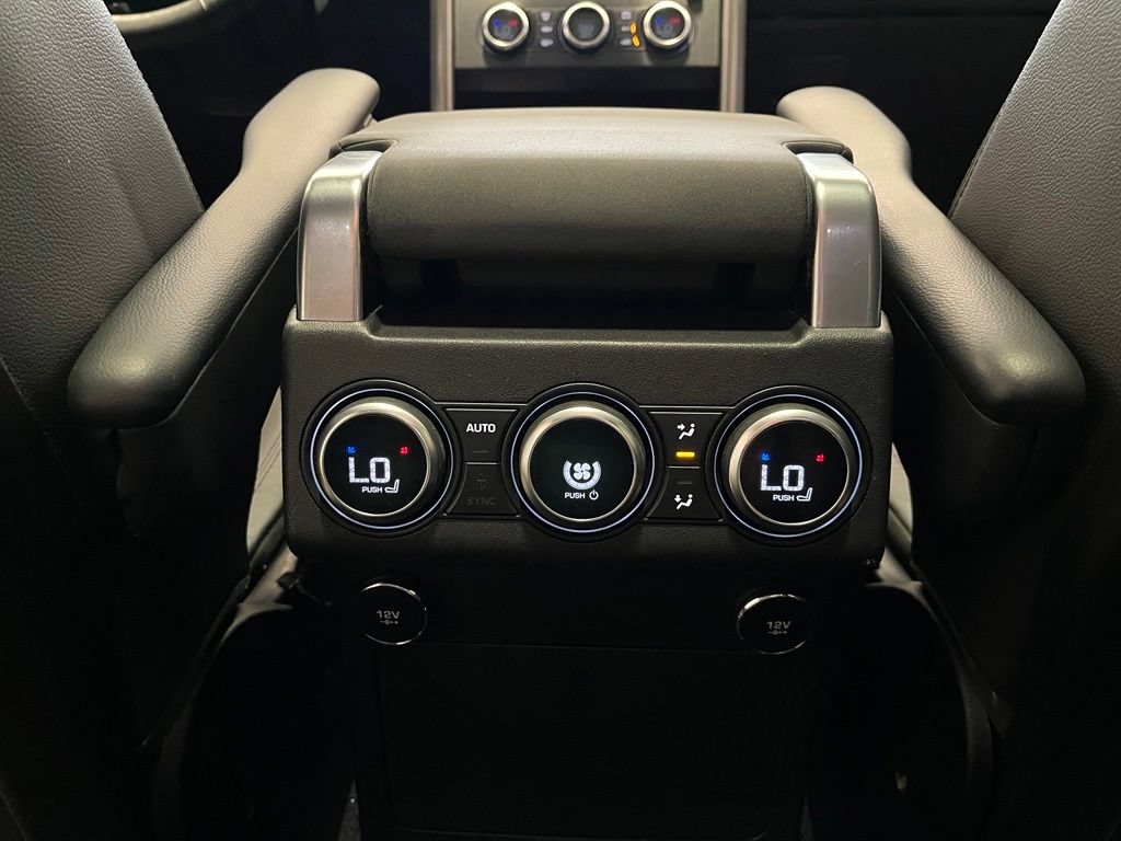 Used 2020 Land Rover Discovery Landmark AWD/4WD image 24
