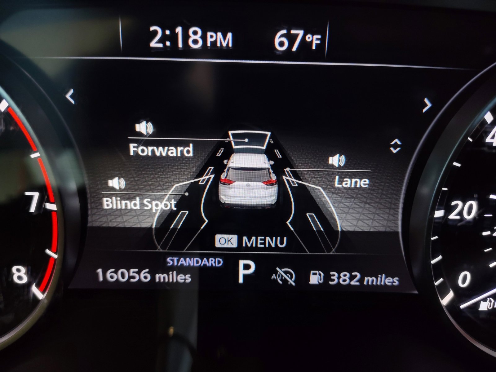 Certified 2024 Nissan Rogue SV image 32