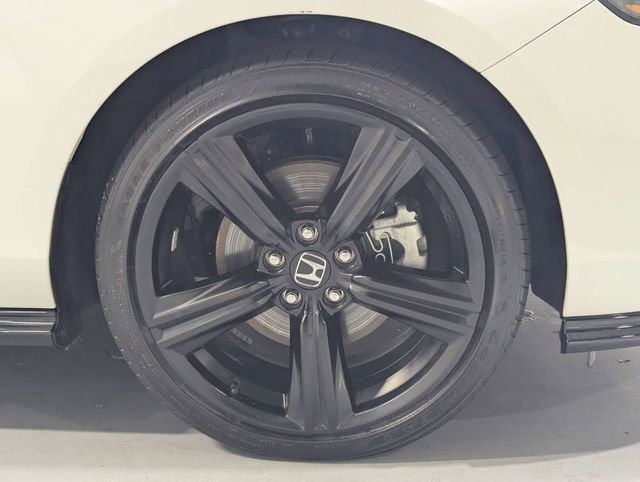 Used 2025 Honda Accord Sport image 29