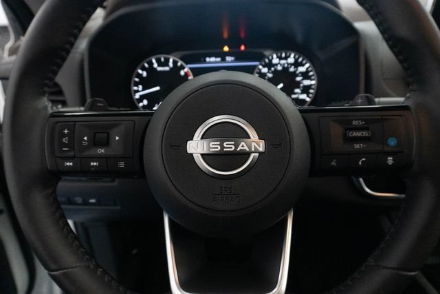 Used 2023 Nissan Rogue SV w/ SV Premium B Package FWD image 7