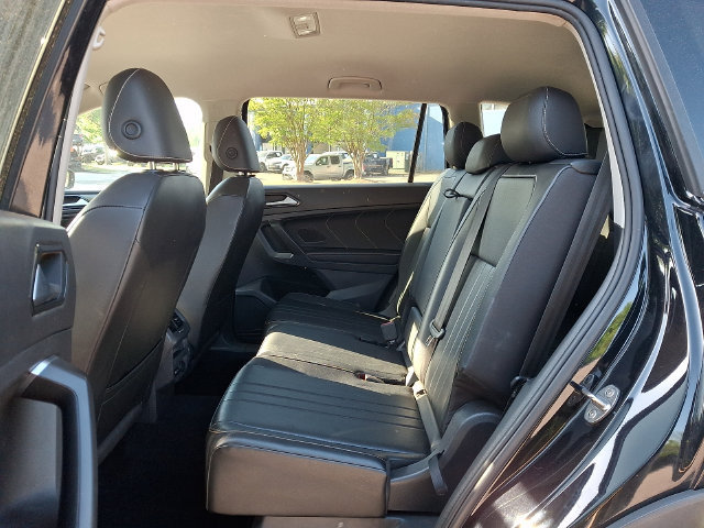 Used 2022 Volkswagen Tiguan SE FWD image 9