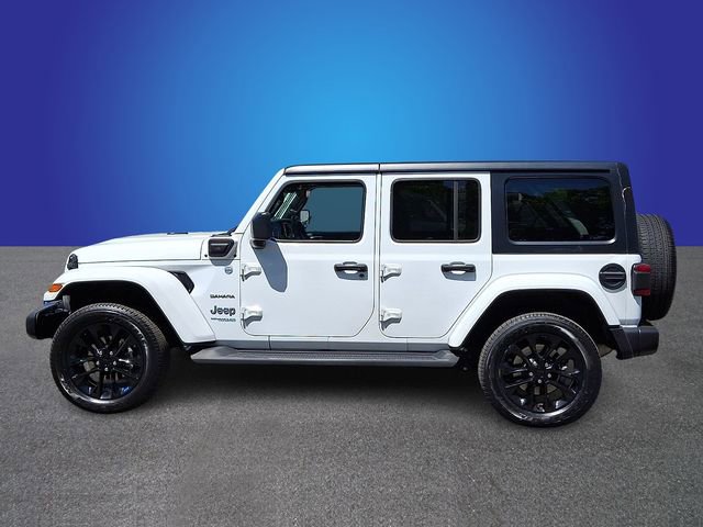 Used 2022 Jeep Wrangler Unlimited Sahara w/ Cold Weather Group AWD/4WD image 7