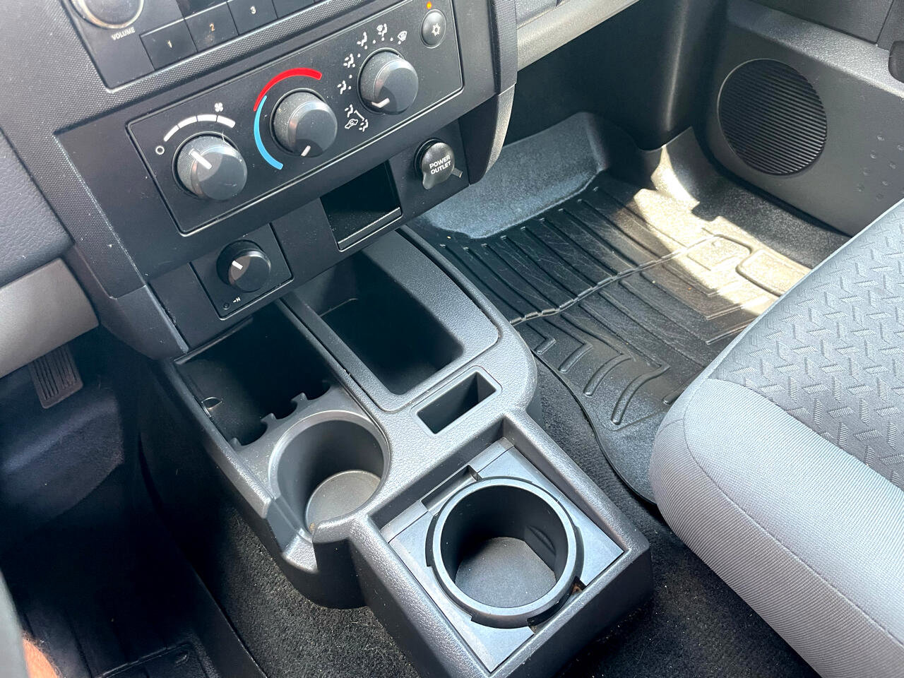 Used 2008 Dodge Dakota ST image 20