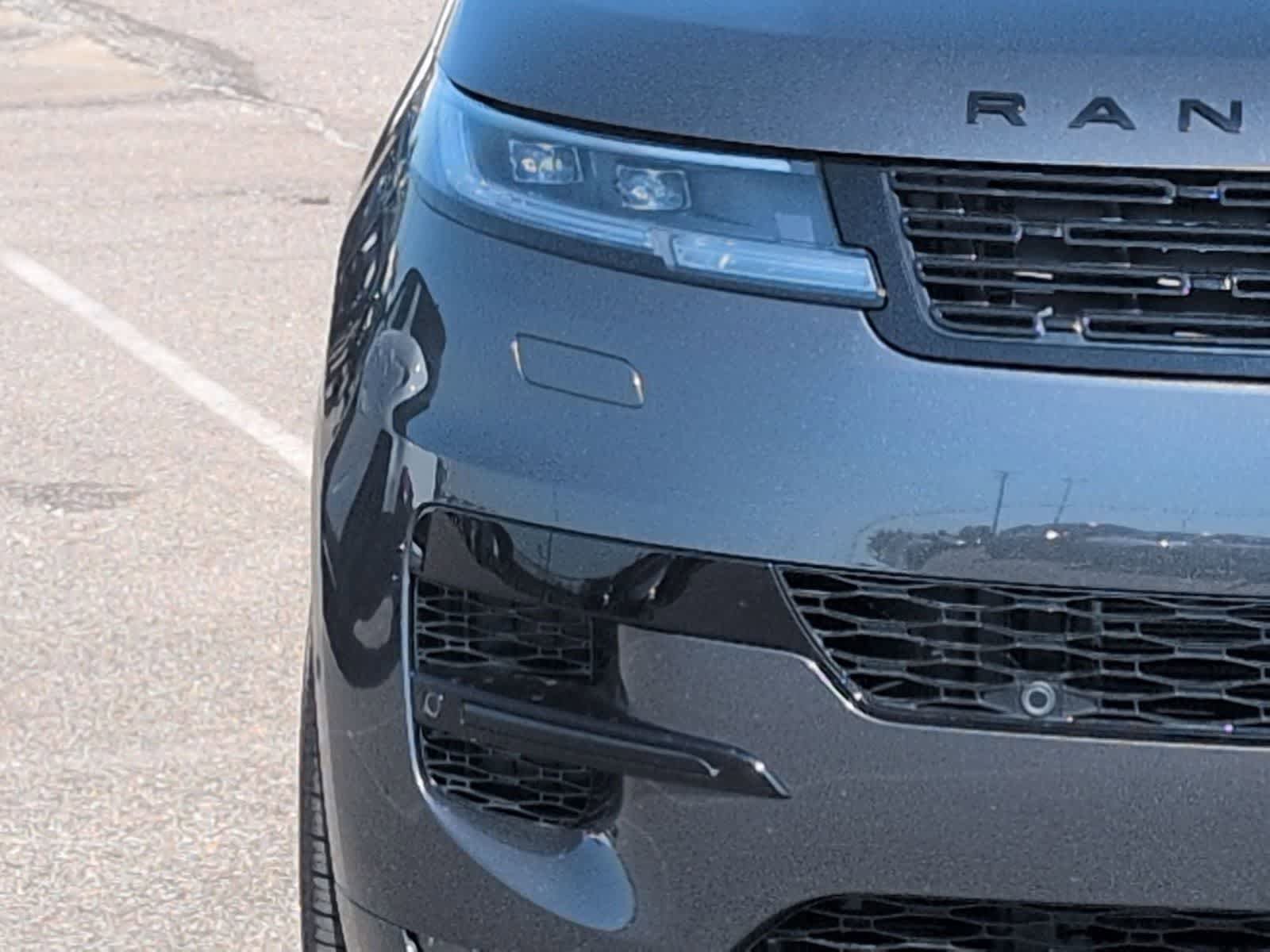 New 2026 Land Rover Range Rover Sport Dynamic SE AWD/4WD image 10