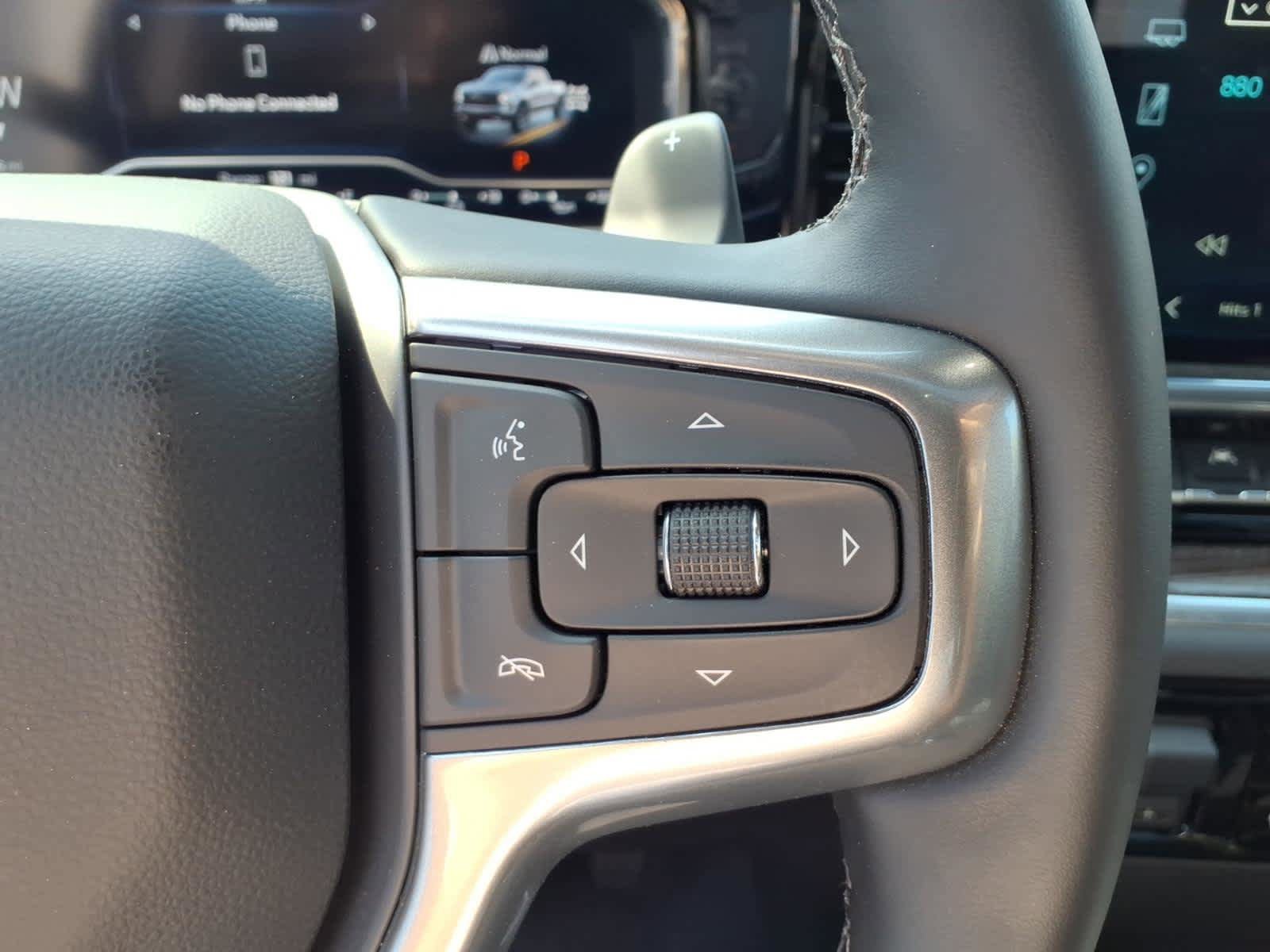 Used 2025 Chevrolet Silverado 1500 LT Trail Boss w/ LT Trail Boss Premium Package AWD/4WD image 16
