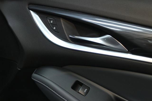 Used 2022 Buick Enclave Essence w/ Experience Buick Package image 9