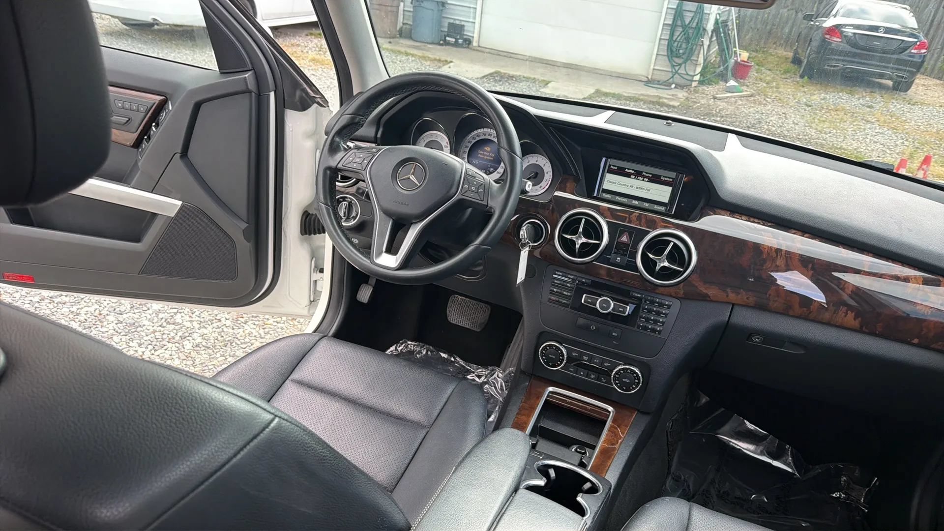 Used 2015 Mercedes-Benz GLK 350 2WD image 30