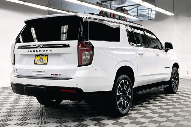 Used 2024 Chevrolet Suburban RST w/ Luxury Package AWD/4WD image 14