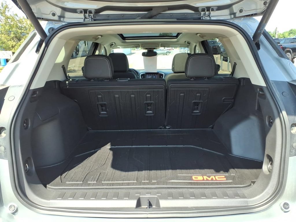 Used 2023 GMC Terrain Denali w/ LPO, Floor Liner Package AWD/4WD image 8