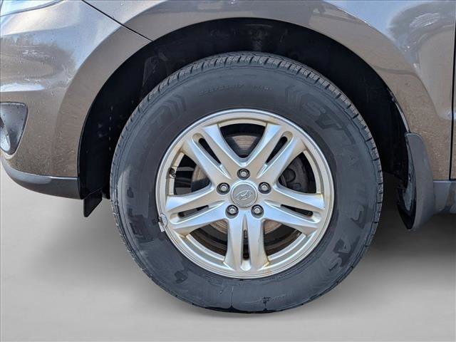 Used 2012 Hyundai Santa Fe GLS image 11