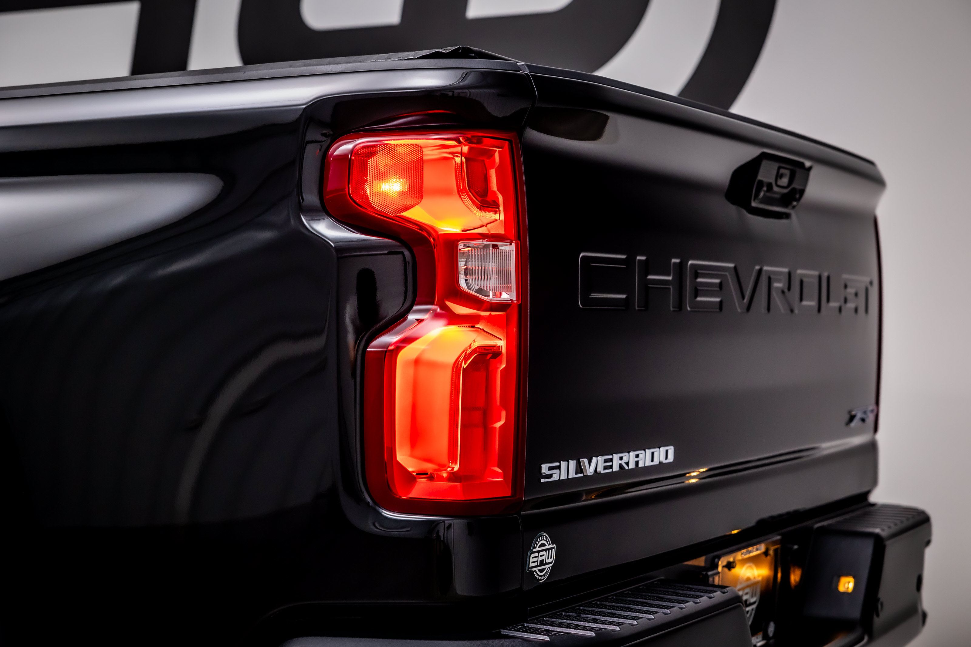 Used 2024 Chevrolet Silverado 2500 ZR2 w/ Technology Package AWD/4WD image 13