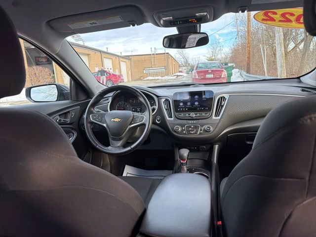 Used 2022 Chevrolet Malibu RS image 19