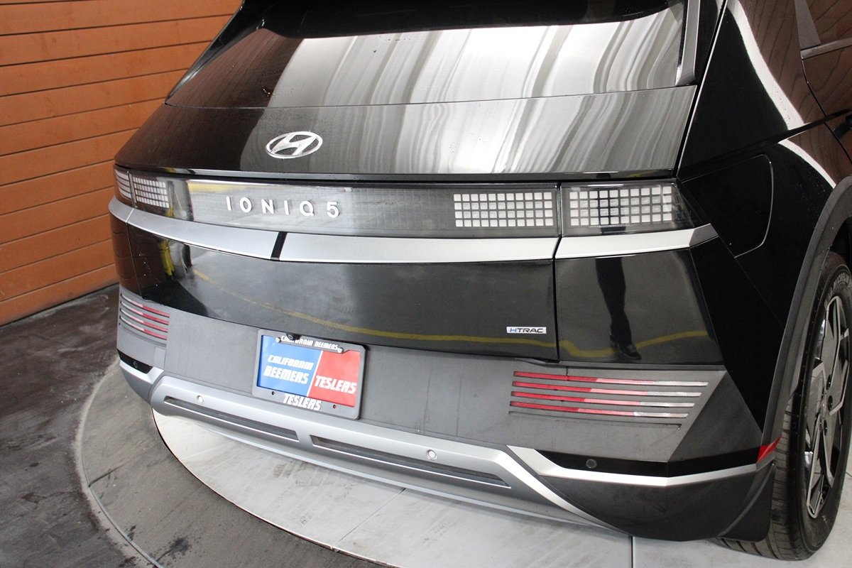 Used 2023 Hyundai Ioniq 5 SEL AWD/4WD image 12
