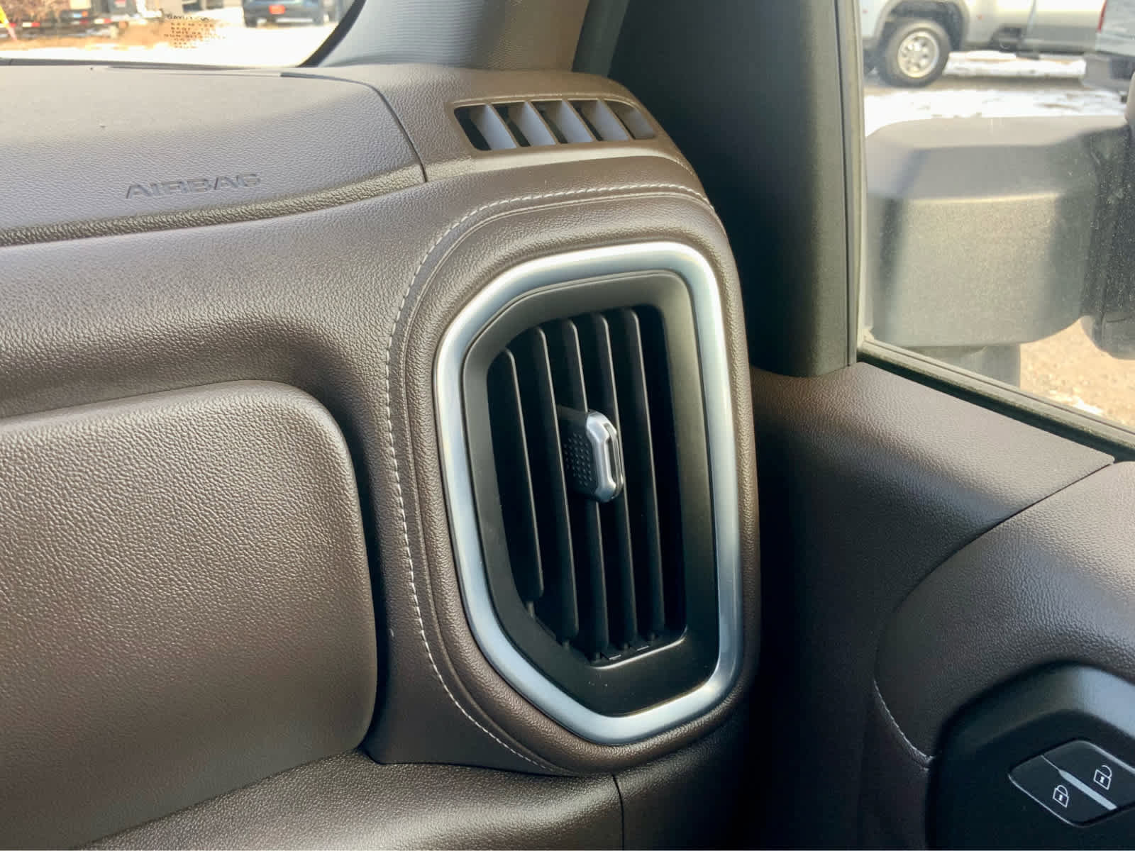 Used 2024 Chevrolet Silverado 2500 High Country image 45