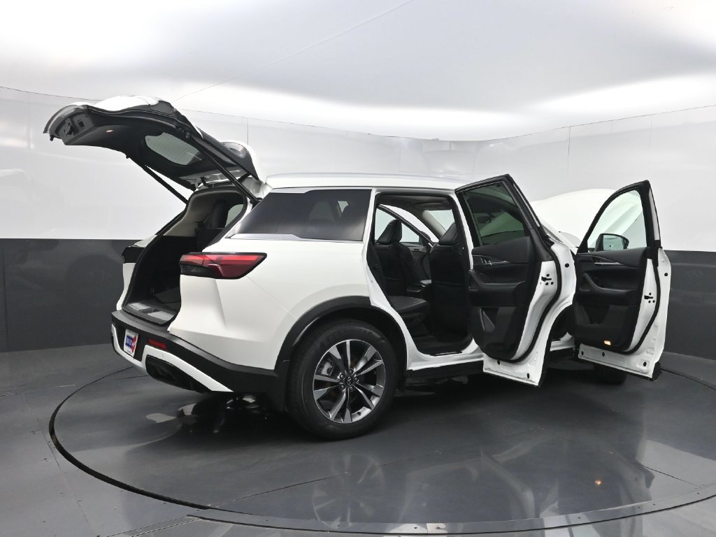 Used 2023 INFINITI QX60 Luxe FWD image 42