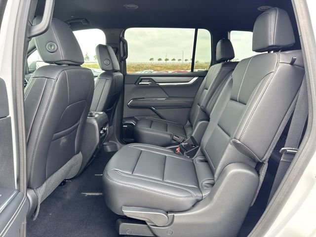 New 2026 GMC Acadia Elevation image 24