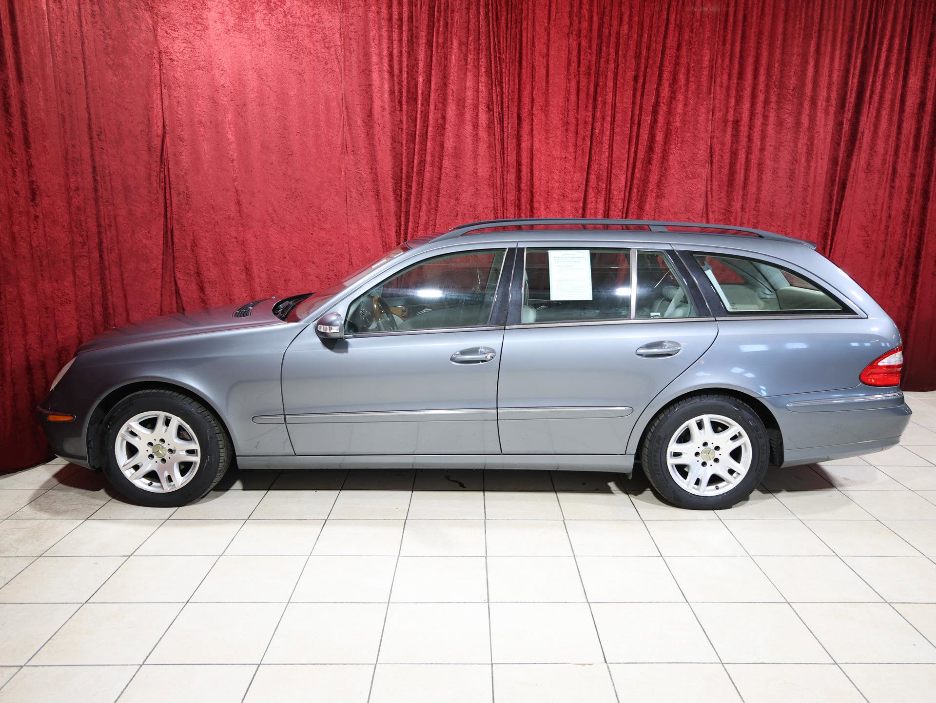 Used 2005 Mercedes-Benz E 320 Wagon image 4