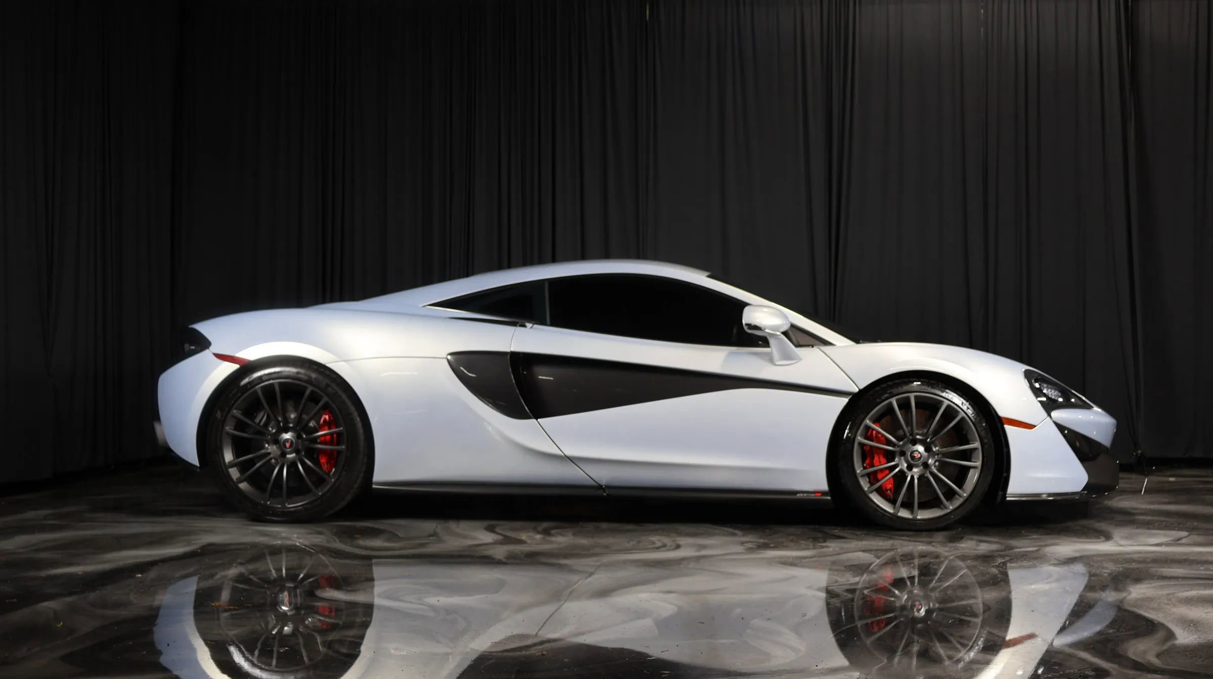 Used 2017 McLaren 570S Coupe image 10