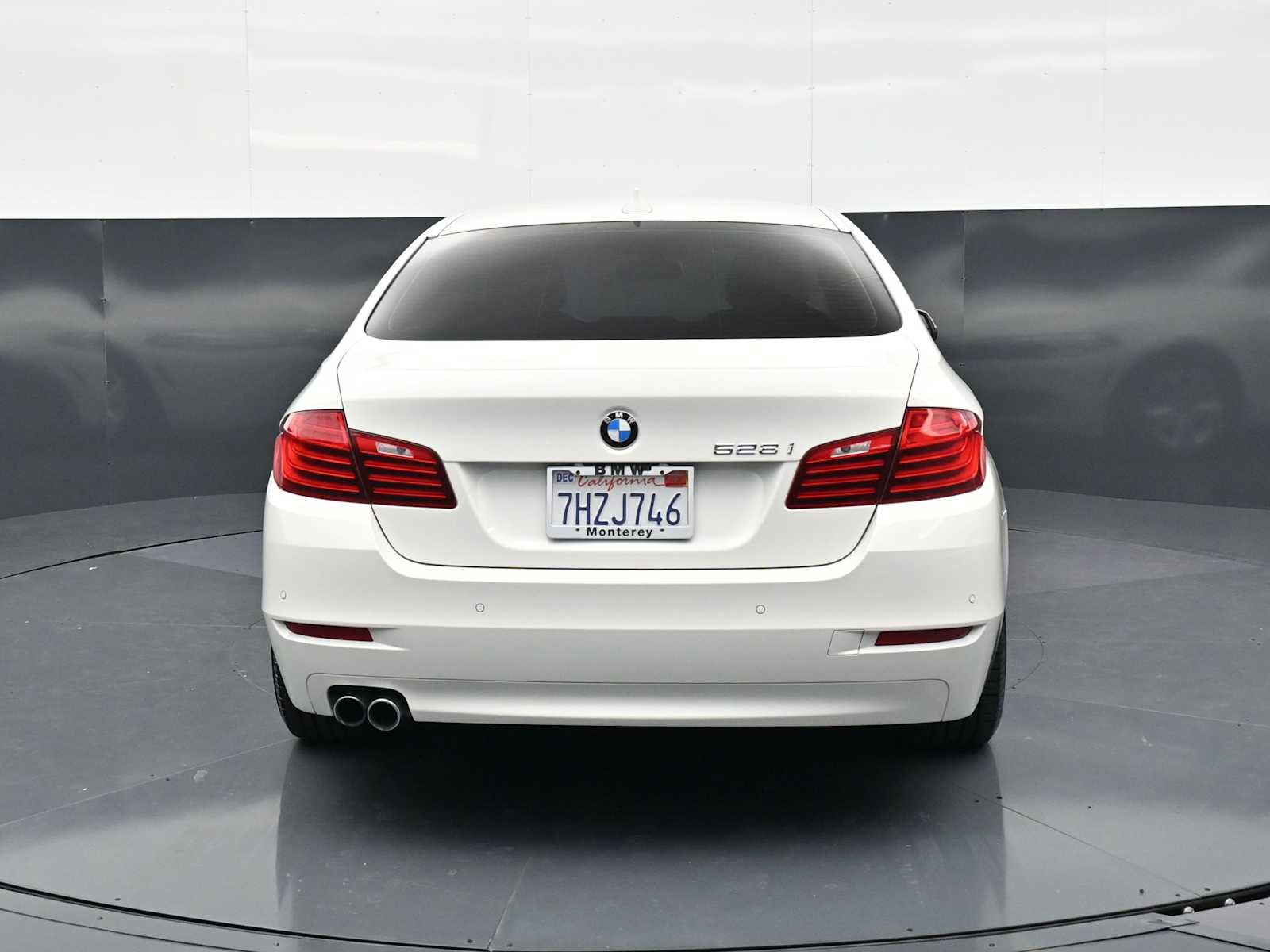 Used 2015 BMW 528i Sedan image 6