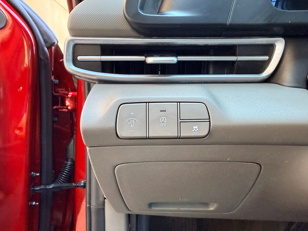 Used 2024 Hyundai Elantra SE FWD image 15