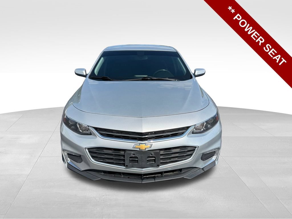 Used 2018 Chevrolet Malibu LT FWD image 10