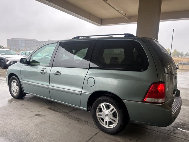Used 2007 Ford Freestar SEL FWD image 4