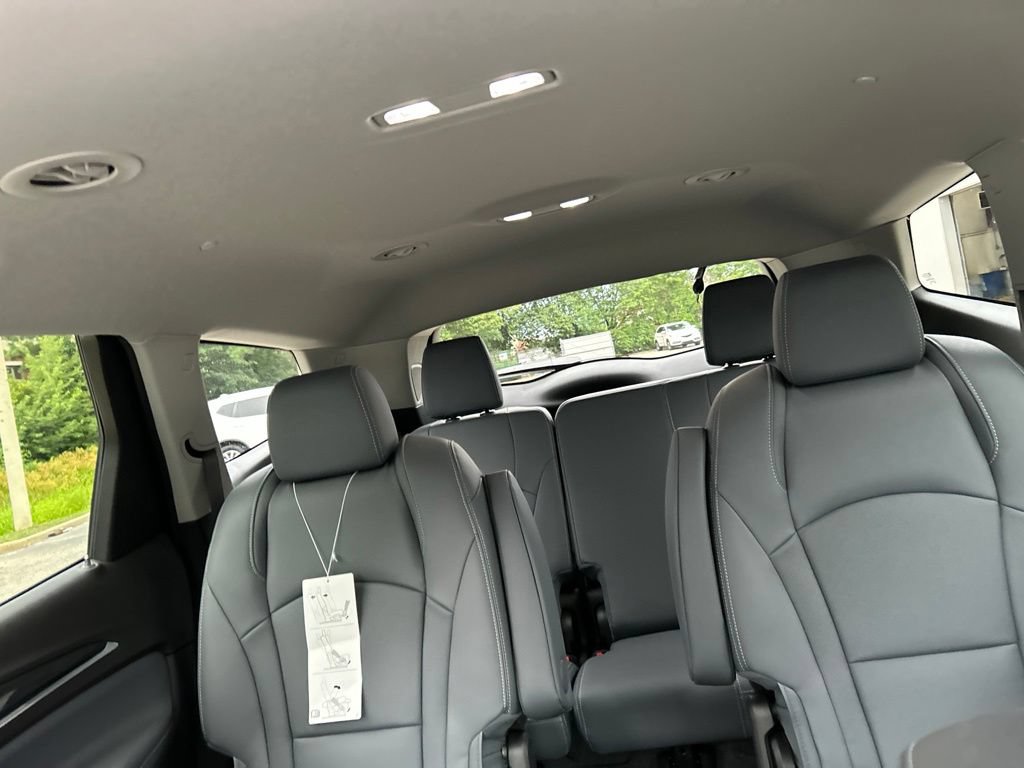 Used 2021 Buick Enclave Essence w/ Sport Touring Edition FWD image 30