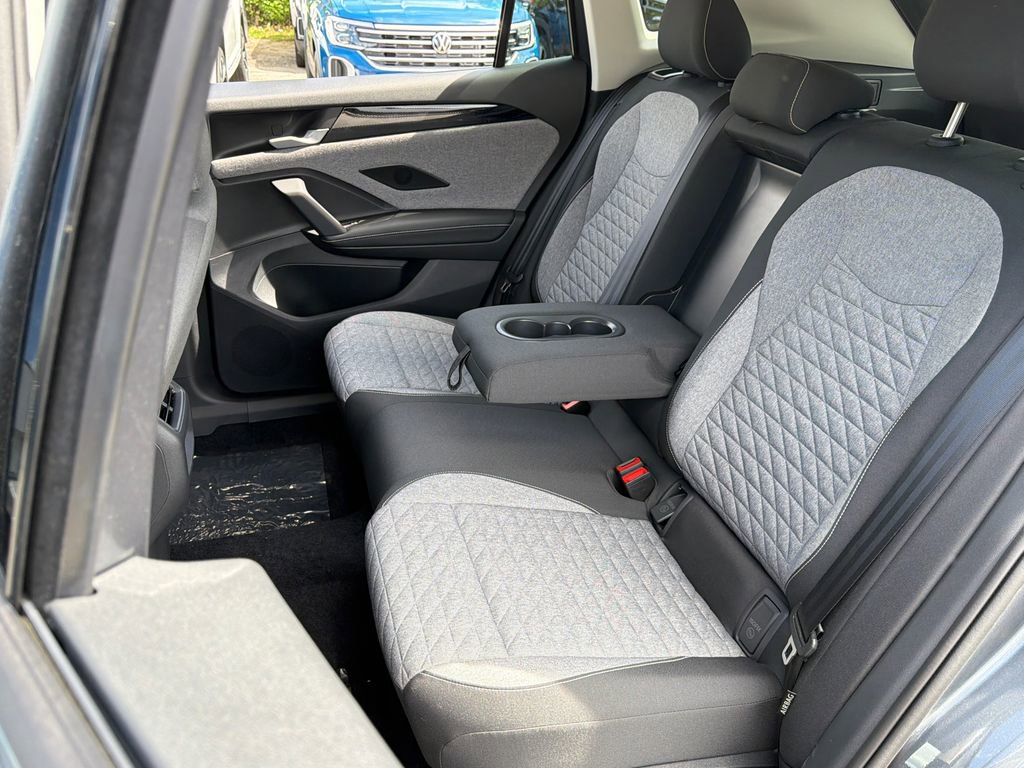 New 2026 Volkswagen Tiguan S AWD/4WD image 12