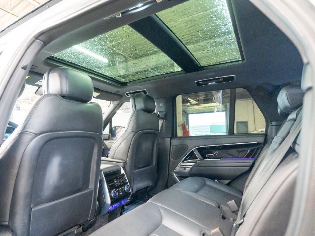 Certified 2023 Land Rover Range Rover SE AWD/4WD image 32