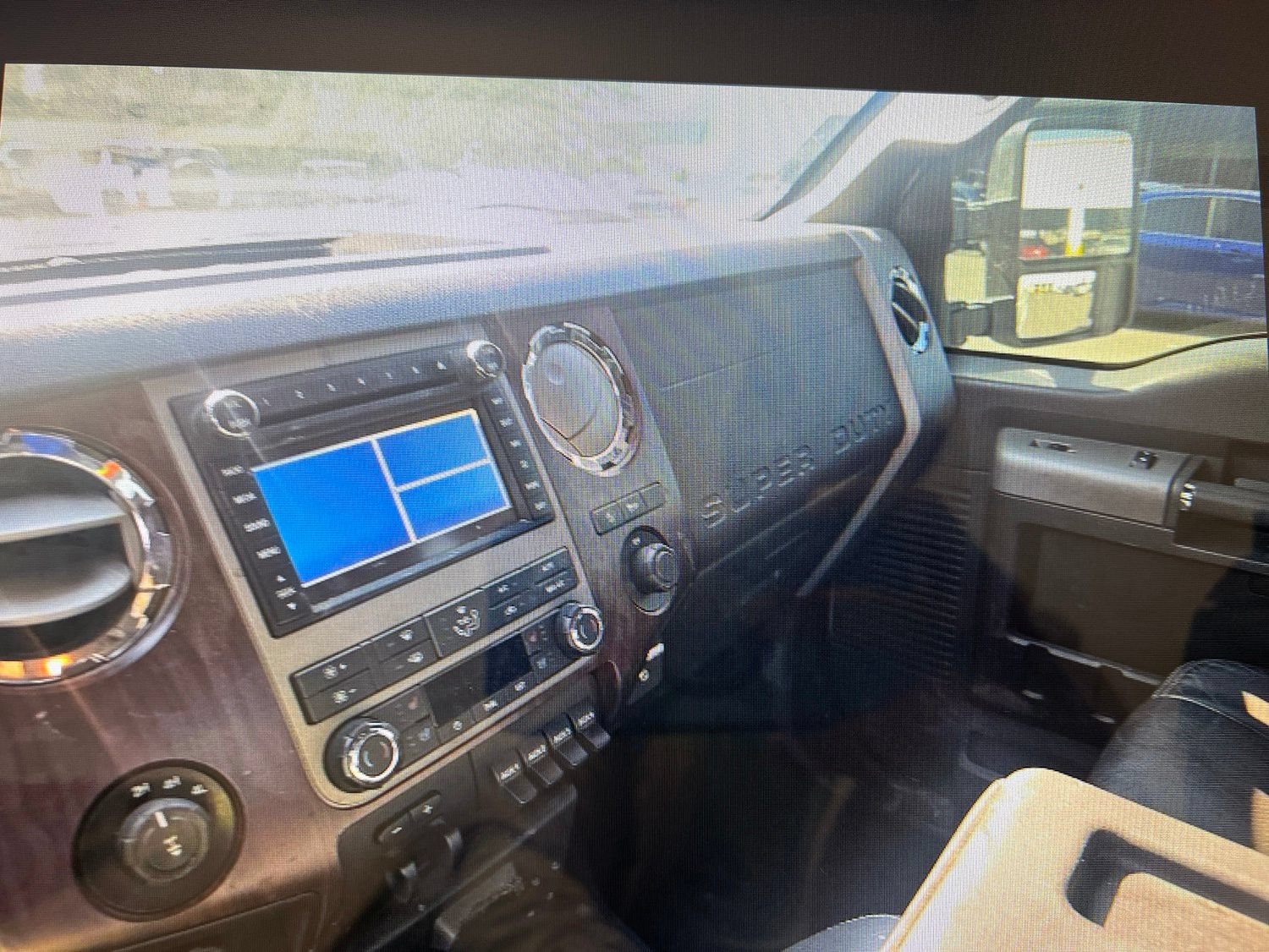 Used 2012 Ford F250 Lariat w/ Lariat Ultimate Pkg AWD/4WD image 16