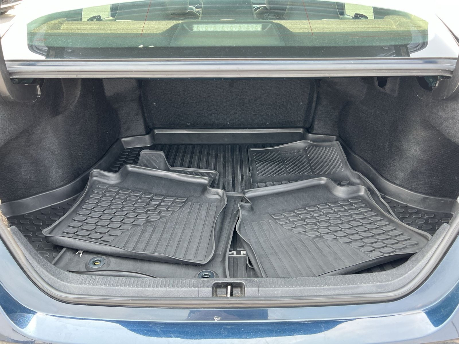 Used 2018 Toyota Camry FWD image 23