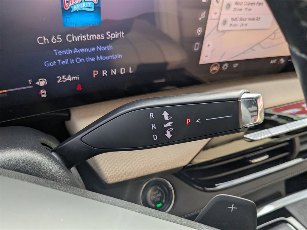 Certified 2025 Buick Enclave Preferred w/ Power Package image 22