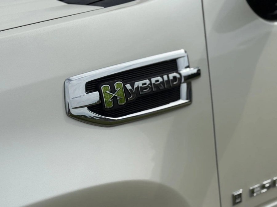 Used 2009 Cadillac Escalade Hybrid image 24