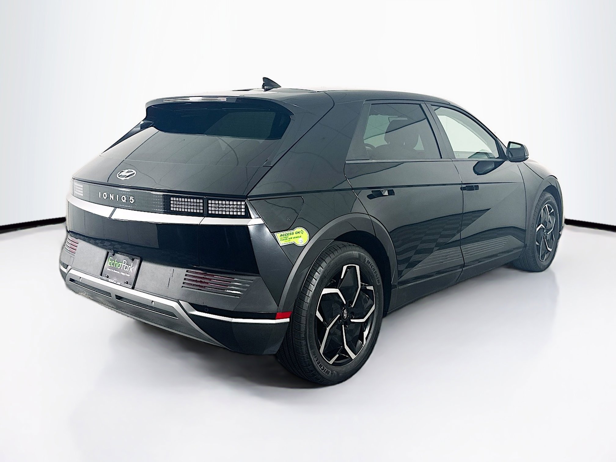 Used 2023 Hyundai Ioniq 5 SE image 9