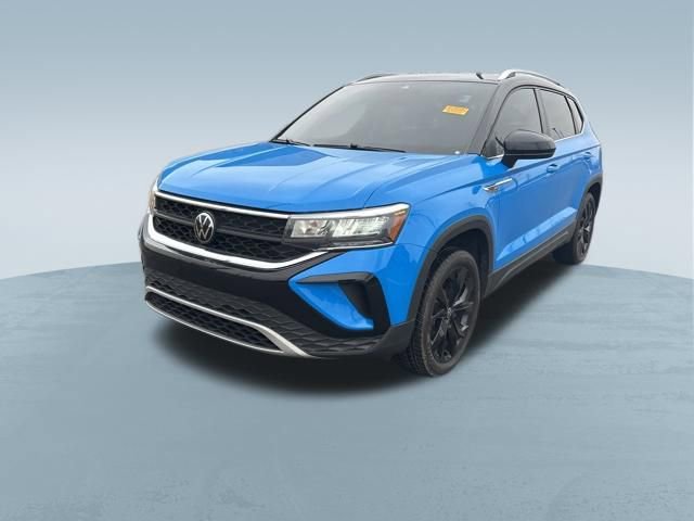 Used 2023 Volkswagen Taos SE w/ Panoramic Sunroof Package video 2