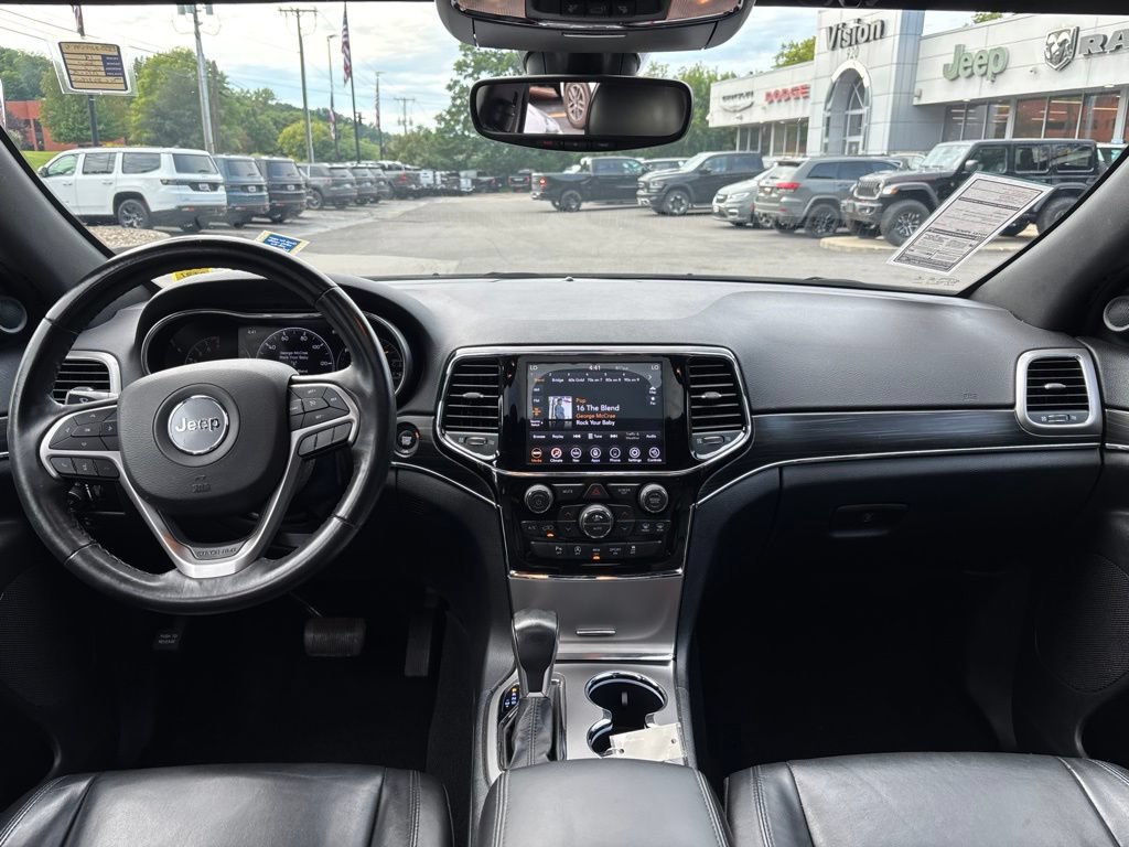 Used 2019 Jeep Grand Cherokee Limited w/ Trailer Tow Group IV AWD/4WD image 17