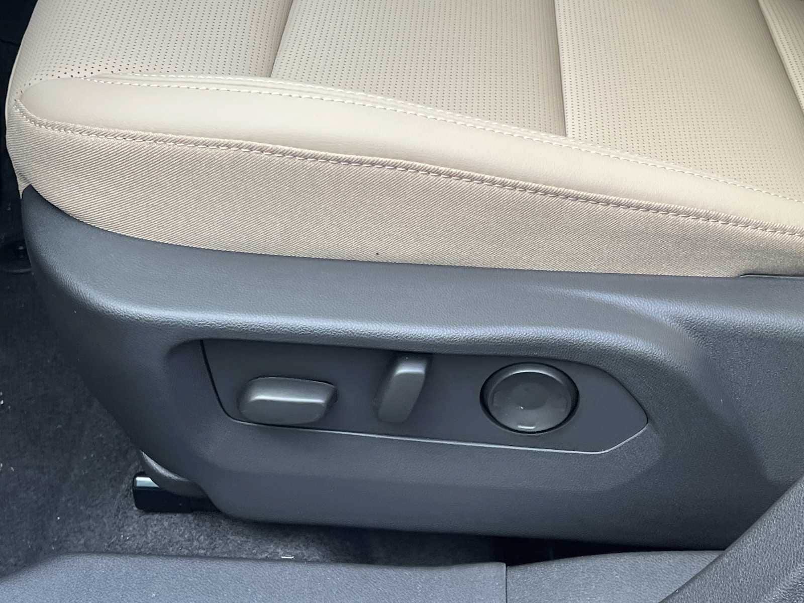 New 2026 Buick Envision Preferred AWD/4WD image 19